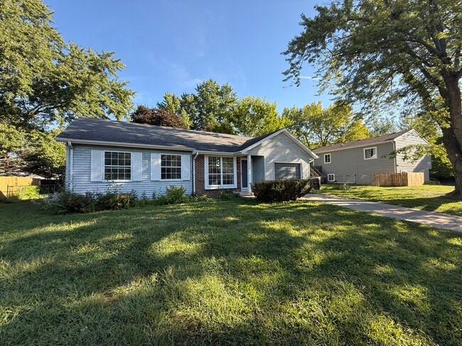 Building Photo - 2706 Portsmouth Dr E Rental