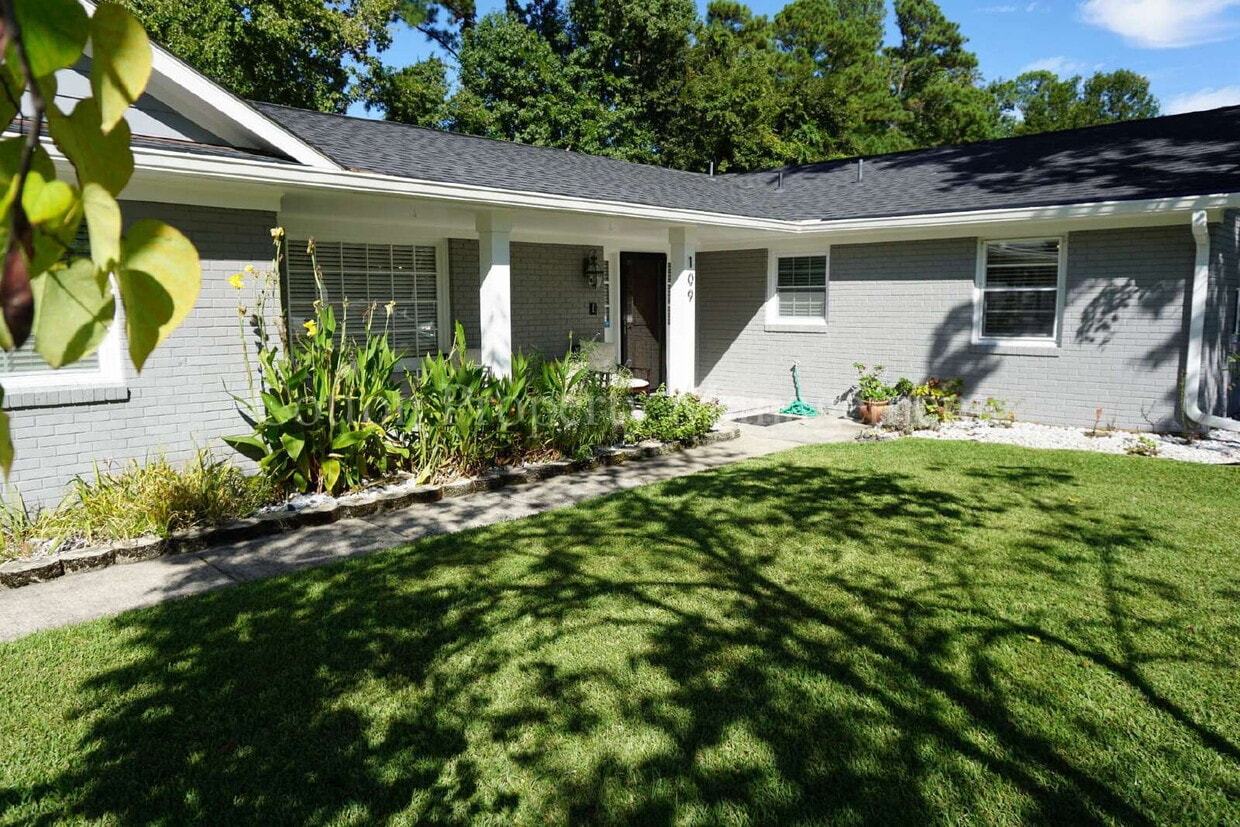 Photo - 109 Sands Hill Drive E-