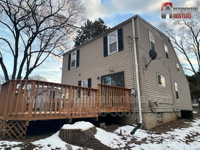 Photo - 10918 W Wells St