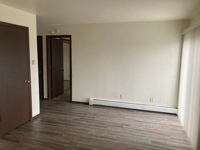 Photo - Colony Court Apartments LLC