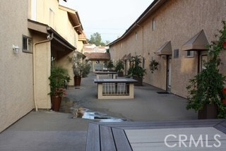 Building Photo - 1701 Scott Rd Unit 205