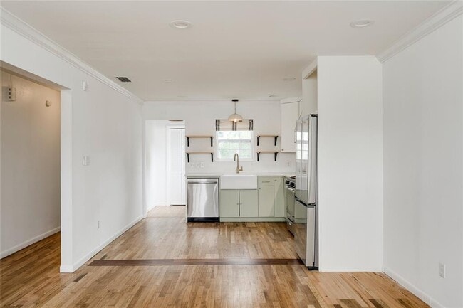 Photo - 3301 Bengston St