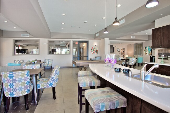 Building Photo - Boulder Pointe Rental
