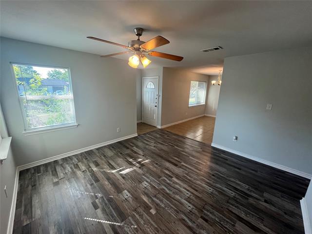 Photo - 2523 Cunningham St