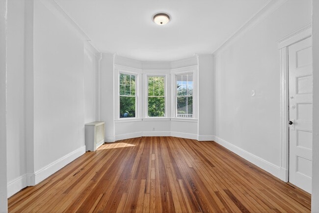 Photo - 42 Duer Pl Unit 1