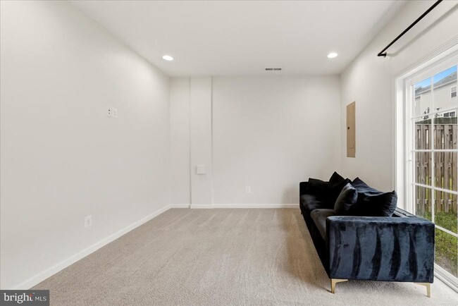 Photo - 246 Norland Knoll Dr