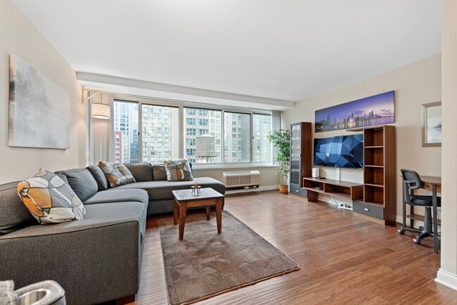 Photo - 211 E Ohio St Unit 1401