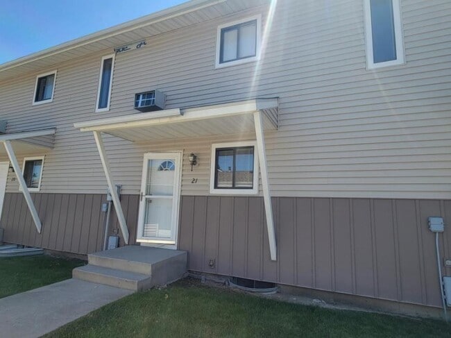 Building Photo - 2 bedroom in Billings MT 59102 Rental