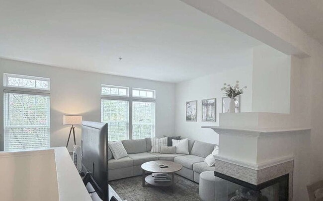 Photo - 978 Harrison Cir