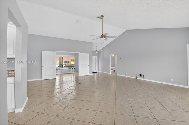 Photo - 6043 Sunberry Cir