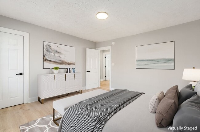 Photo - 1268 S High St