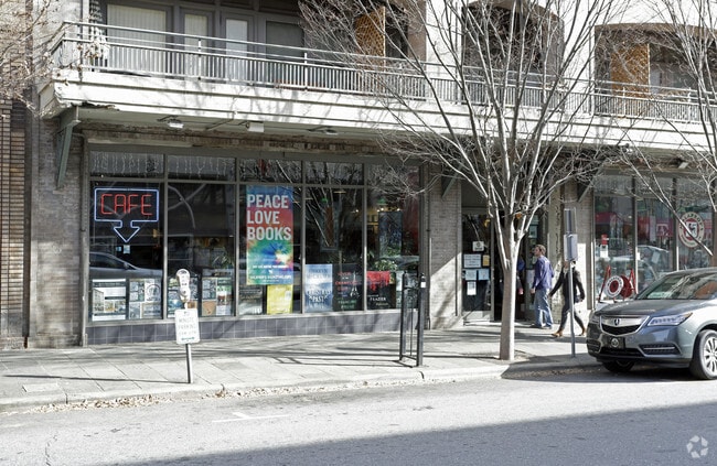 Photo - Asheville Hotel Apartments