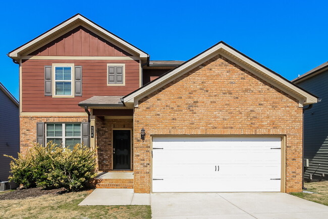 Photo - 124 Hamilton Pointe Dr House
