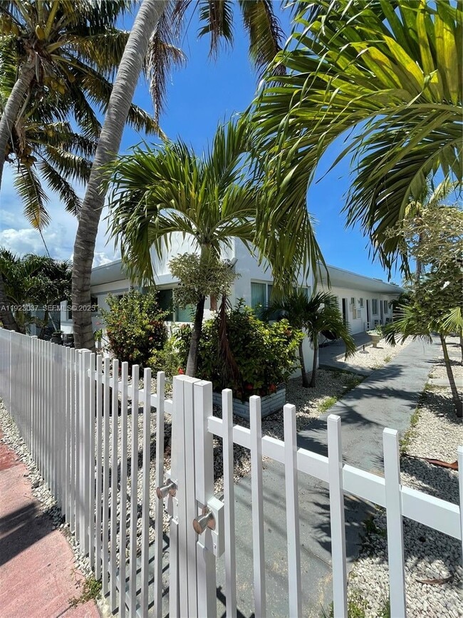 Photo - 8215 Crespi Blvd Unit 4