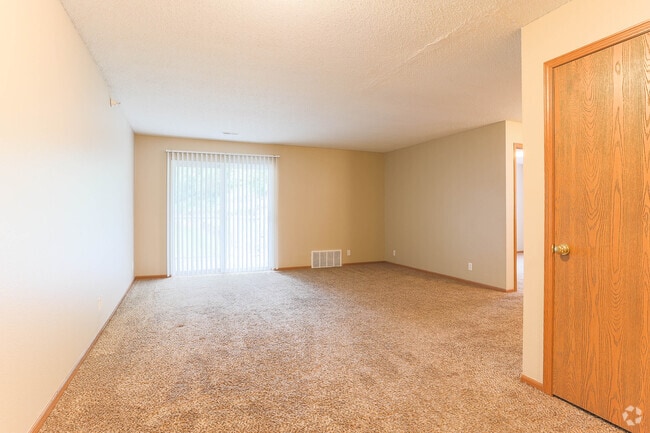2HAB, 2BA - 22B - Deerfield Apartments Council Bluffs