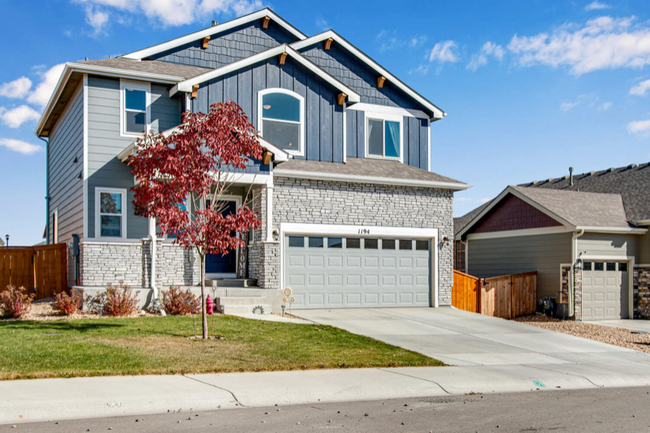 Photo - 1194 Bowen Pass St Casa