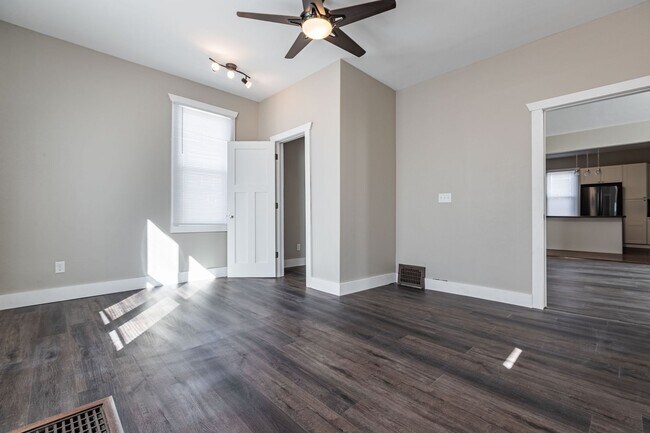 Photo - nrefarnam Unit 903