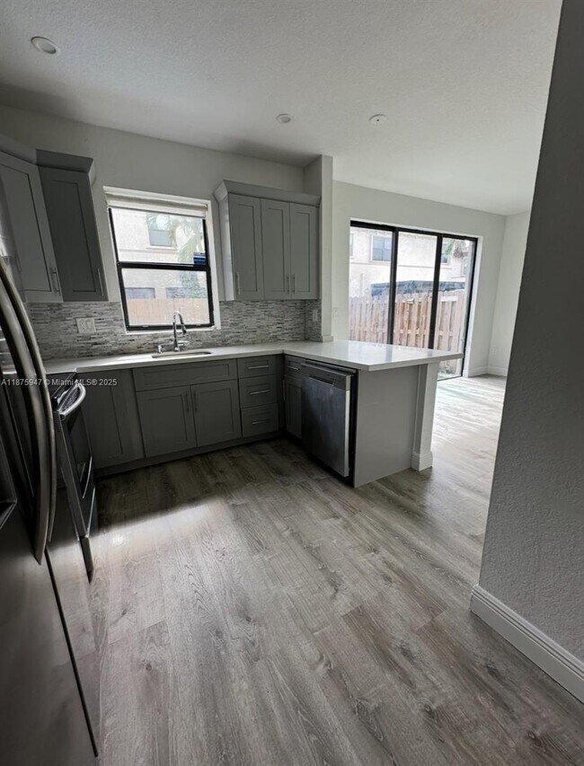 Photo - 11370 SW 236th St