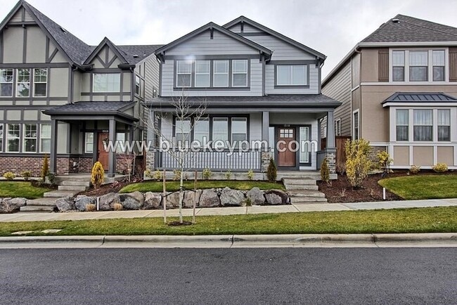 Building Photo - 4 Bed 3 Bath Home in Bethany Across From B...