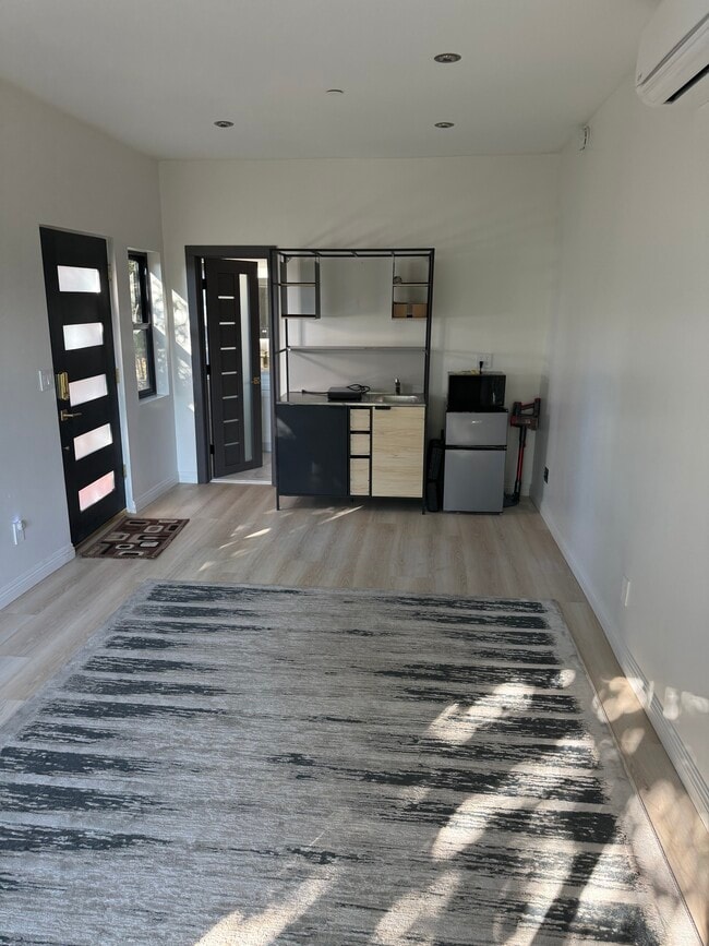 Photo - 2315 Loma Vista Pl