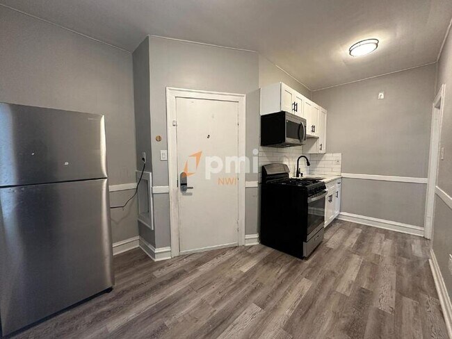 Photo - 1309 119th St Unit 2