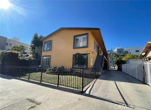 Building Photo - 1433 N Bronson Ave Unit 6