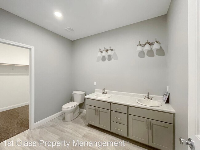 Photo - 4 br, 2 bath House - 306 Kearbey Drive