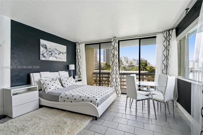 Photo - 6484 Indian Creek Dr Unit 317