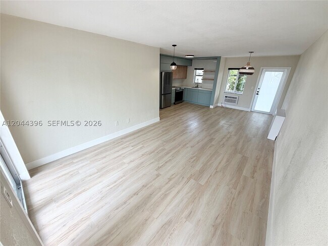 Photo - 641 Española Wy Unit 17