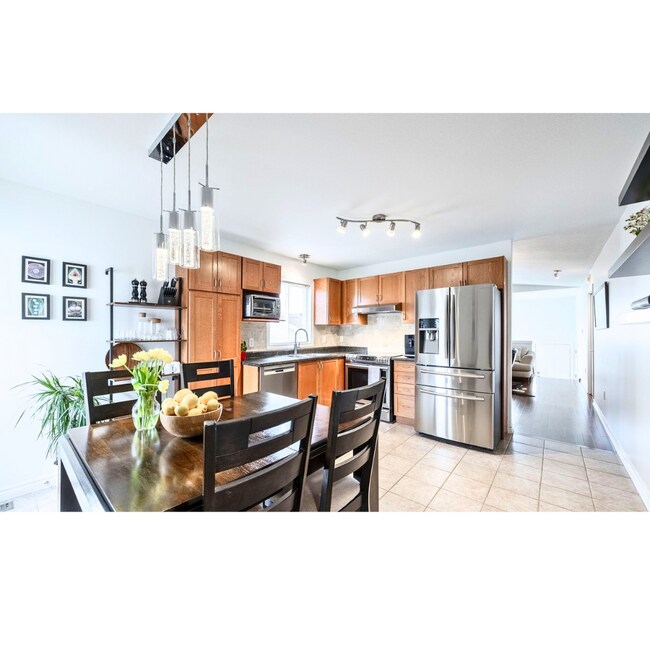 Photo - 1595 Benjamin Dr