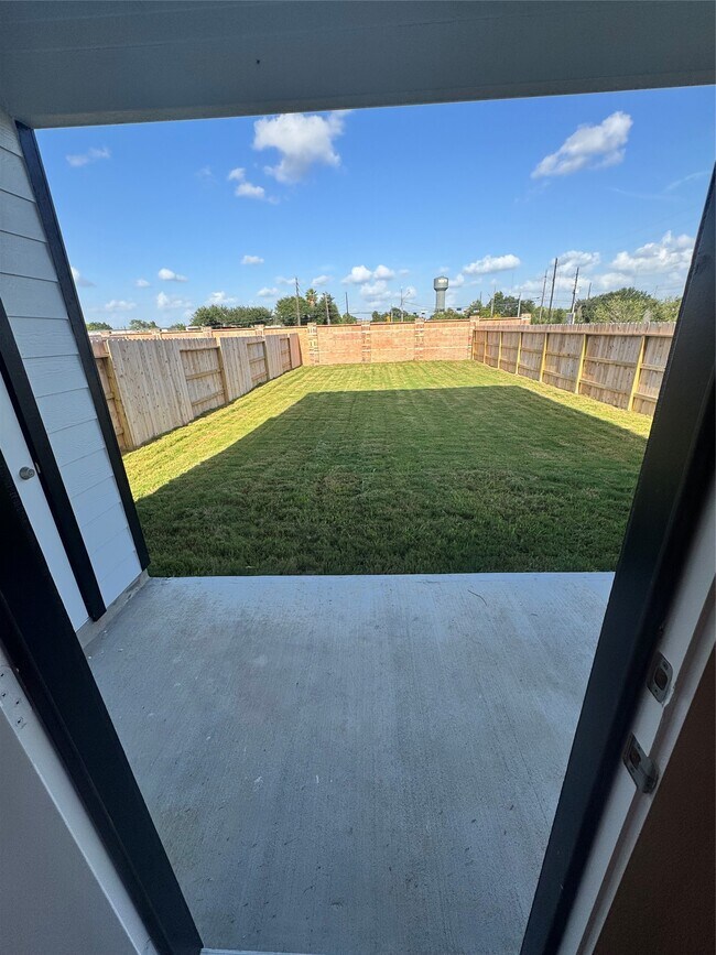 Photo - 1939 Olivos St