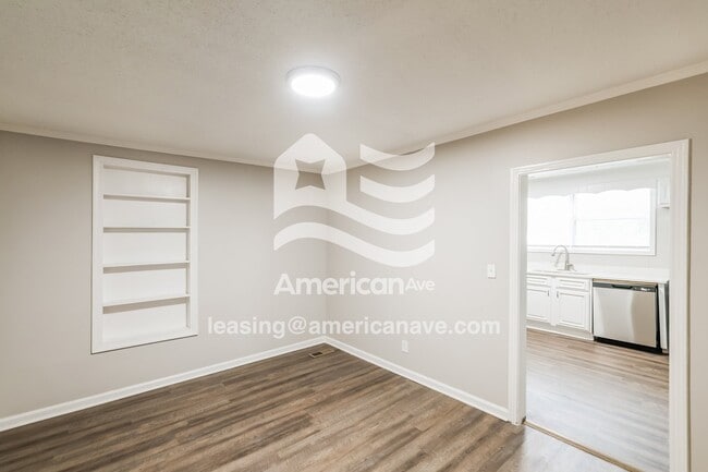 Photo - 2510 4th St E