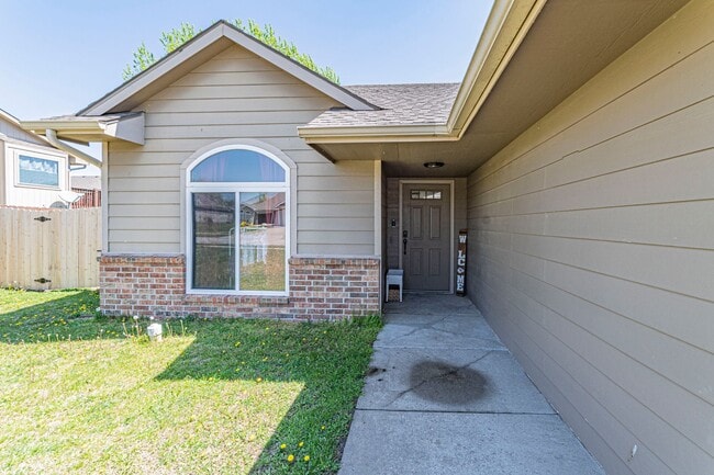 Photo - Please View 3D Virtual Walk-Through Before Scheduling a Showing