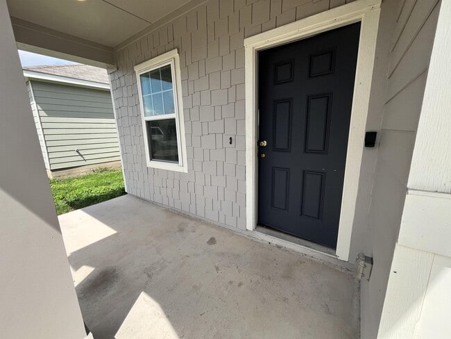Photo - 880 Bunton Reserve Blvd