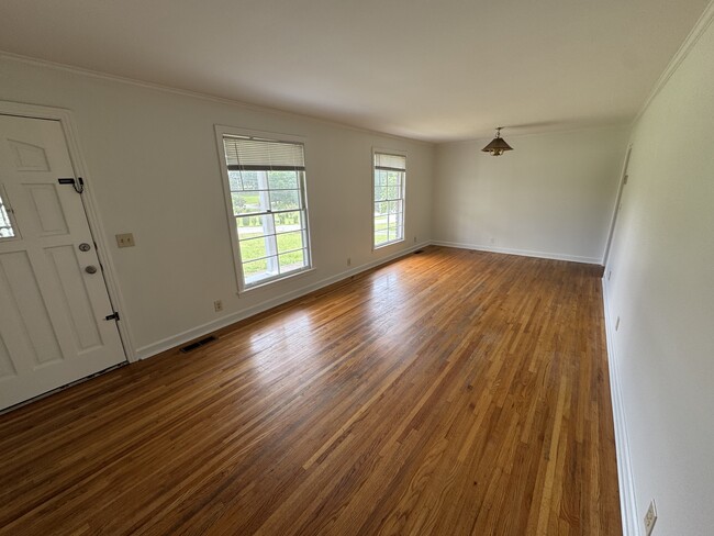 Photo - 112 Northside Dr