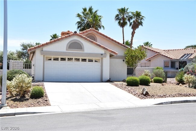 Photo - 701 Inglenook Dr