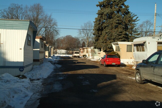 Photo - Woodmont Mobile Home Park