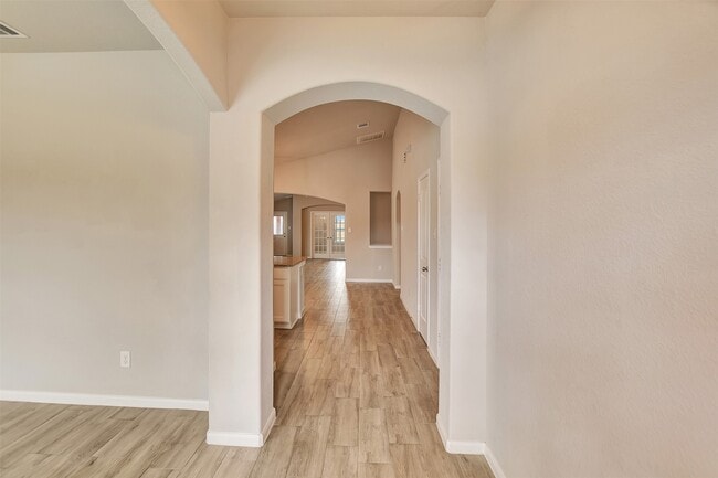 Photo - 388 Kendall Crest Dr