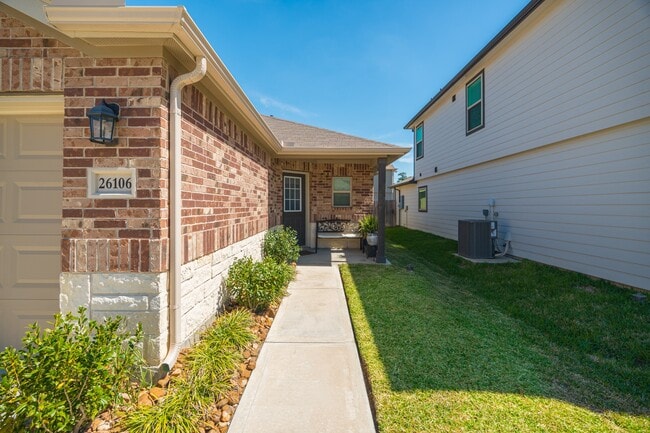 Photo - 26106 Halwell Mnr Ln