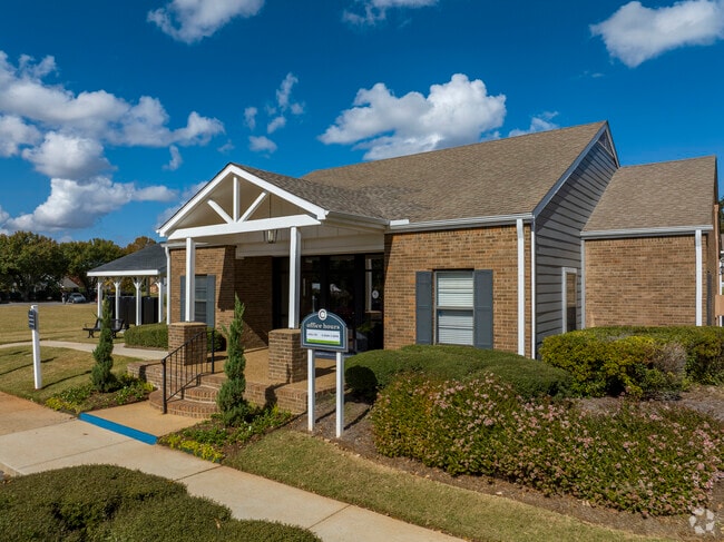 Charleston Oaks Apartments