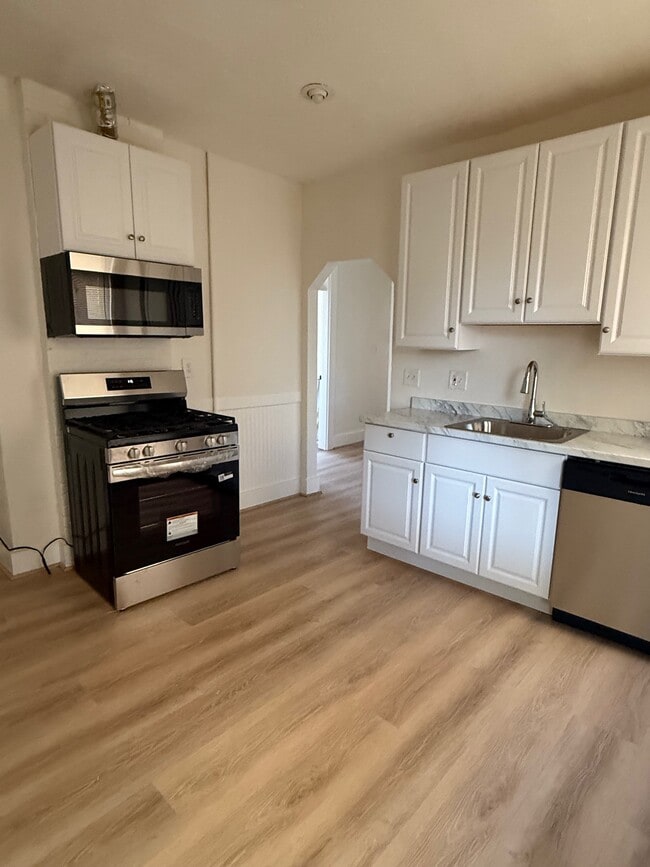 Photo - 37 Standish St Unit 2