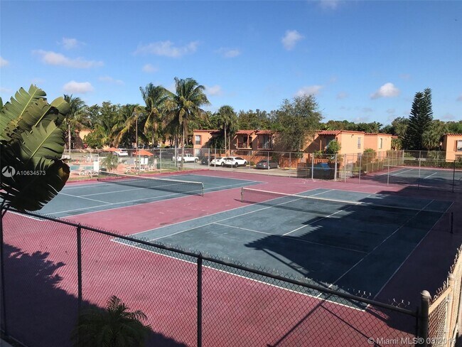 Photo - 6045 NW 186th St Unidad 201