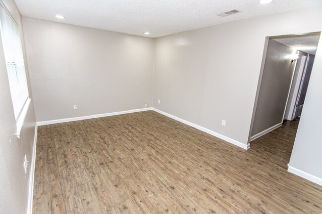 Photo - 1667 Northwood St Unit 1667
