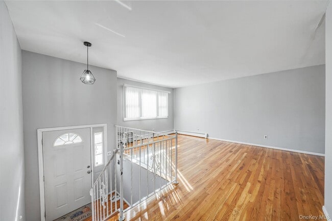Photo - 7 Homecrest Ave