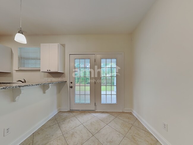 Photo - 27 Winslow Cir