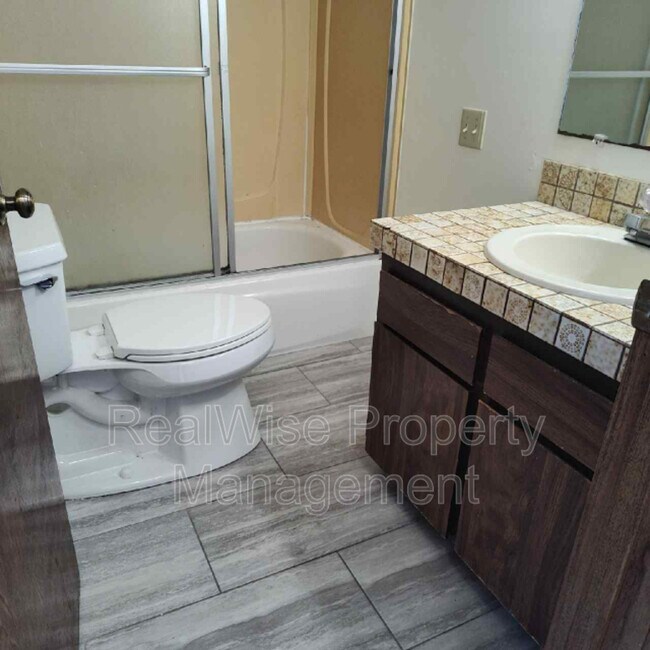 333 S Old Pacific Hwy Condo Unit 1 Condo for Rent in Myrtle Creek, OR