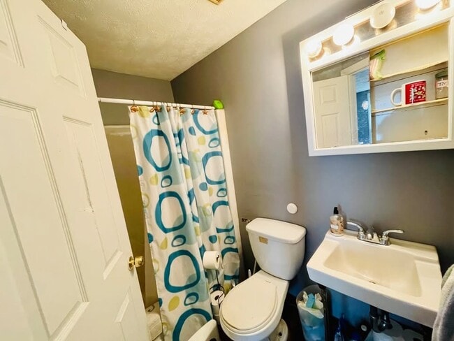 Photo - 3 N Main St Unidad 3