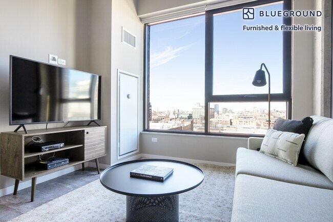 Photo - 939 W Washington Blvd Unidad FL10-ID294