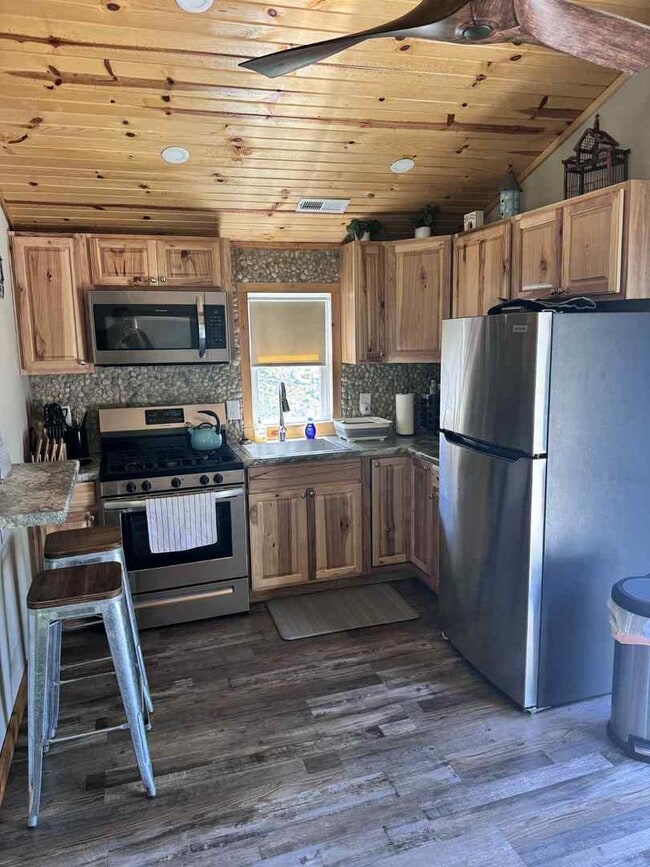 Photo - 3347 E 2059th Rd