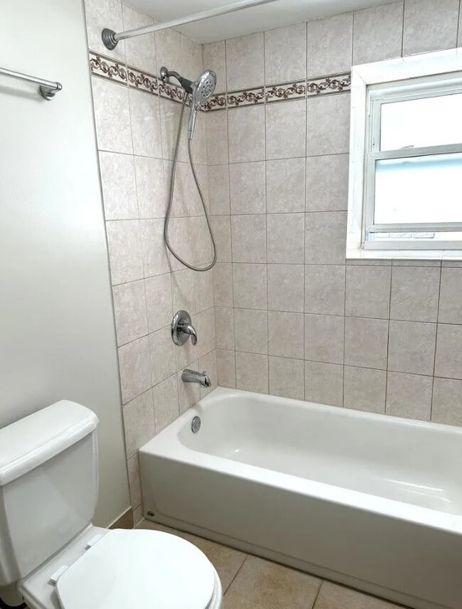 Photo - 2529 W Thomas St Unidad G